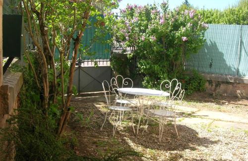 Avallon House | Gîte Les Minimes