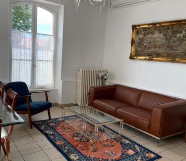 Avallon House | Gîte Les Minimes