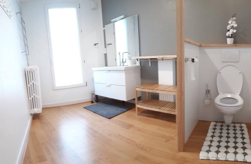 Orcival House | Gîte Les Planchettes