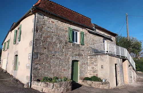 Saint-Jean-Lagineste House | Gîte les résurgences