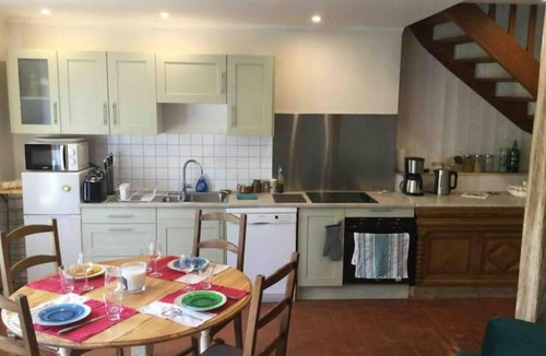 Sens-Beaujeu House | Gîte les Sureaux