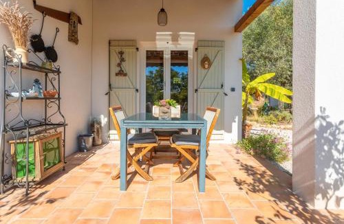 Cotignac Apartment | Gîte Les Tarentes