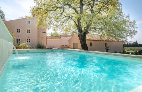 Sarrians Cottage | Gîte les Tours in Sarrians - Castle in Provence