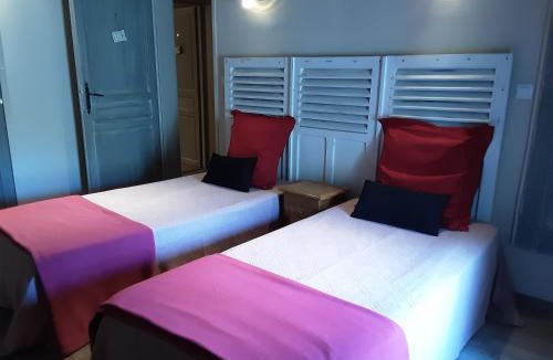 Thaims House | Gîte " Les Tourterelles"