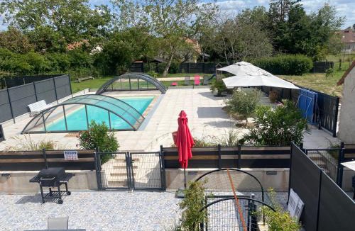 Maslives House | Gîte Les Trois Clés piscine privée 14 pers