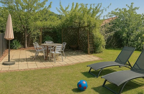 Doue-en-Anjou House | Gîte Les Vignes sleeps 6