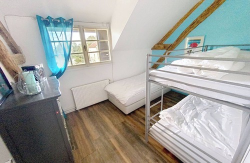 Thury House | Gîte Lilas Sensation