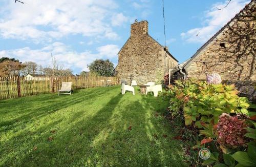 Tredarzec House | Gîte Losten Ar Goguès