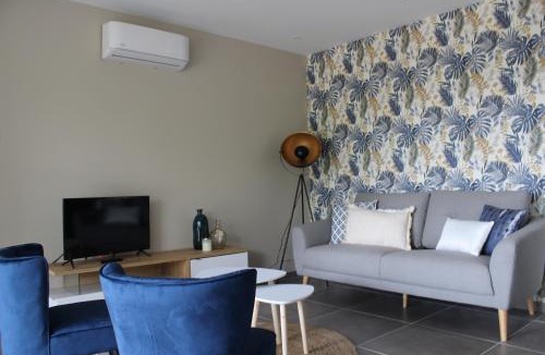 Fontenay-le-Comte House | Gîte Lou, Gîte famille et bien être avec jacuzzi