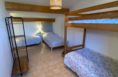 Aureille House | Gîte Lou Gardian