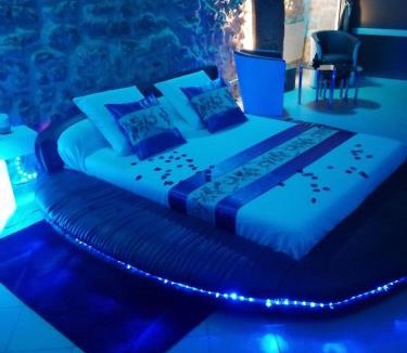 Campagnan House | Gîte Love Dreams Jacuzzi privatif