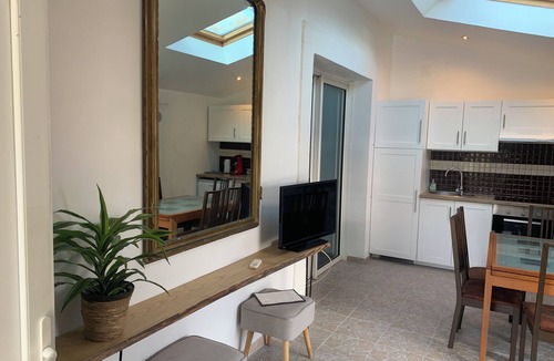 Laverune Bed & Breakfast | Gîte Maguelone