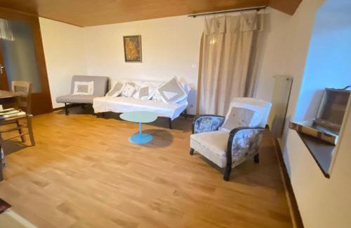 Haut-du-Them-Chateau-Lambert Apartment | Gîte Marchand