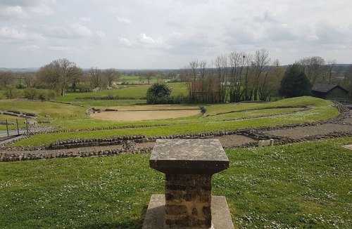 Jublains House | Gîte "mise en Scène"