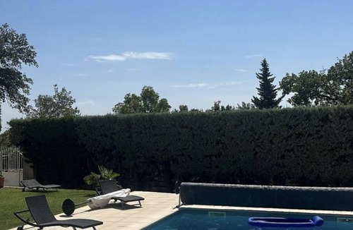 Bedarrides House | Gîte Mitoyen Dans Propriété Avec Piscine