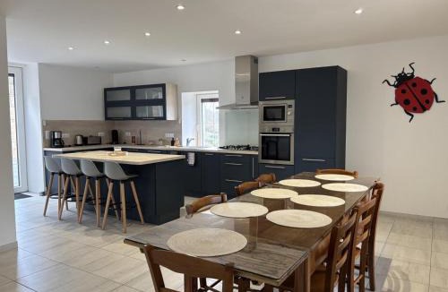 La Guillermie House | Gîte moderne avec animaux admis - 6 pers. - FR-1-489-634