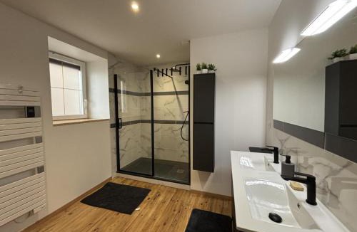 La Guillermie House | Gîte moderne avec animaux admis - 6 pers. - FR-1-489-634