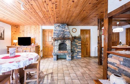 Bramans Apartment | Gîte montagnard Savoyard