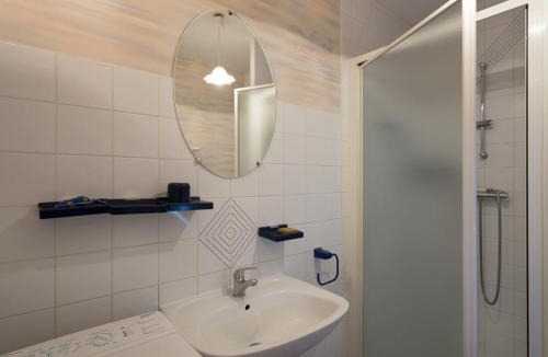 Ferrieres-sur-Sichon House | Gîte Montagne avec Terrasse et Barbecue - Animaux Acceptés - FR-1-489-101