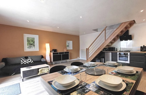 Auzon Cottage | Gîte near Clermont, comfort and charm