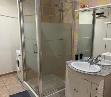 Sablet House | Gîte O'Cigales