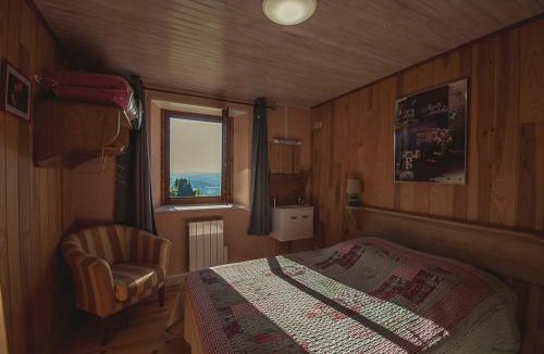 Vertolaye House | Gîte " Orée des bois"