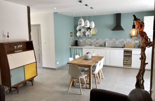 Saint-Ferreol-Trente-Pas House | Gîte "pastel sweetness"