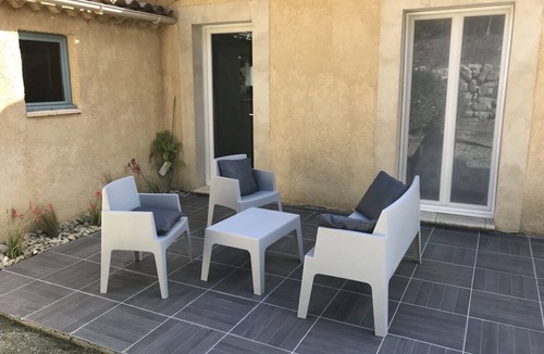 Saint-Ferreol-Trente-Pas House | Gîte "pastel sweetness"