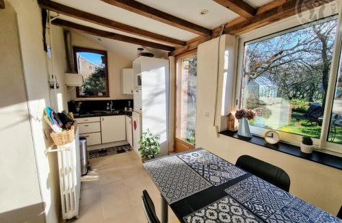 Choisies House | Gîte paisible avec jardin privé, cheminée et équipements modernes au cœur du Parc Naturel de l'Avesnois - FR-1-510-98