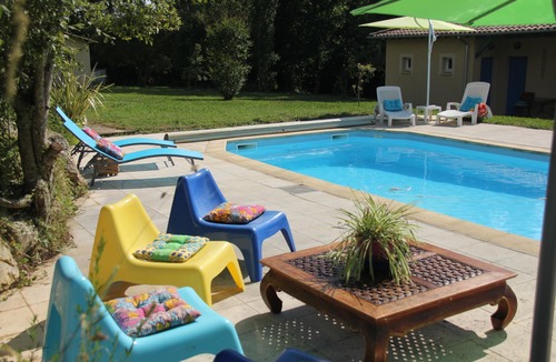 Eauze House | Gîte Papyrus 2 Pers - Piscine, Confort & Nature - Au Petit Bernerot