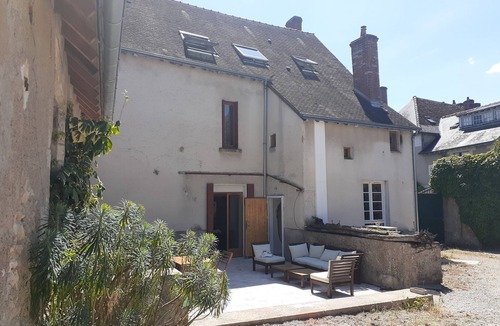 Cour-Cheverny House | Gîte PASSIFLORE