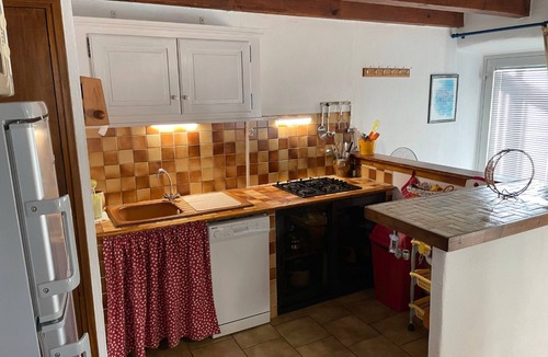 Joyeuse Cottage | Gîte Pierre Blanche – Village De Gîtes in Joyeuse, 2 Bedrooms, 3 Shared Pools