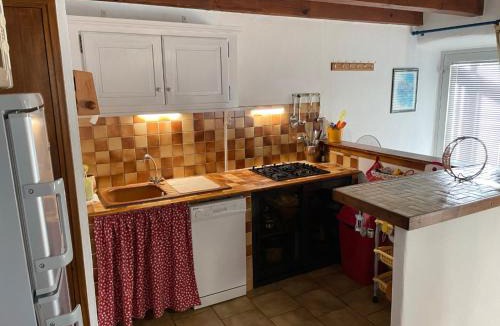 Joyeuse Apartment | Gîte Pierre Blanche - Village De Gîtes