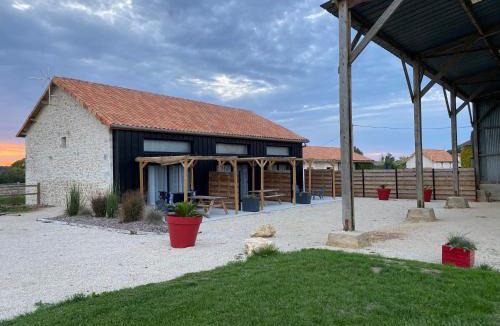 Lusignan Apartment | Gîte Pin Sylvestre