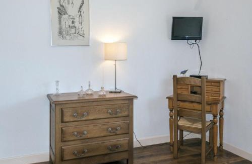 Thillombois House | Gîte pour 12 face au château de Thillombois avec jardin, cheminée et équipements PMR - FR-1-585-38
