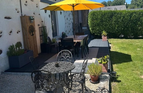 La Boussac House | Gîte pour 6 personnes dans ferme équestre, prés du Mont Saint Michel, Saint Malo