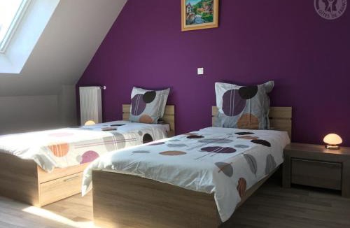Aniche House | Gîte pour 8 à Aniche, jardin privatif, parking, Wi-Fi - FR-1-510-156