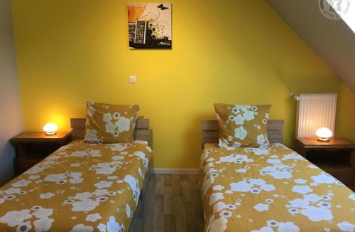 Aniche House | Gîte pour 8 à Aniche, jardin privatif, parking, Wi-Fi - FR-1-510-156