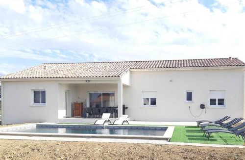 Frespech Villa | Gîte pour 8 personnes