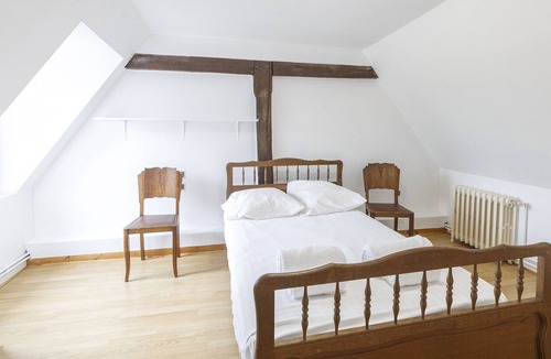 Maisoncelles-du-Maine Cottage | Gîte pour 16 pers avec piscine - Maisoncelles