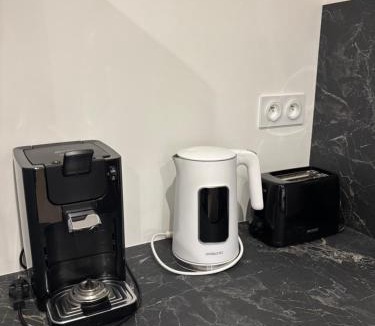 Saint-Aubin-de-Terregatte House | Gîte proche du mont saint Michel