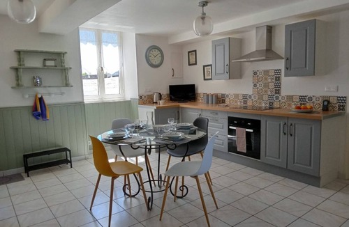 Saint-Dizier-les-Domaines House | Gîte Privatif, Proche Nature et Plan D'eau