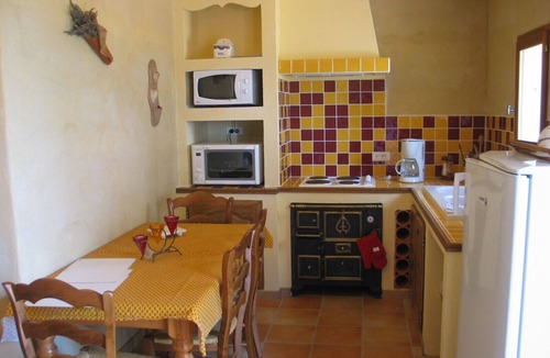 Saint-Marcel-d'Aredeche Cottage | Gîte Provençal à la Campagne, Gorges de L'ardèche, Pont du Gard et Avignon