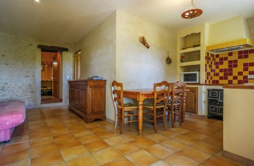 Saint-Marcel-d'Aredeche Cottage | Gîte Provençal à la Campagne, Gorges de L'ardèche, Pont du Gard et Avignon