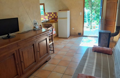 Saint-Marcel-d'Aredeche Cottage | Gîte Provençal à la Campagne, Gorges de L'ardèche, Pont du Gard et Avignon
