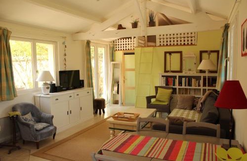 Saint-Aquilin-de-Pacy Apartment | Gîte proche de Giverny