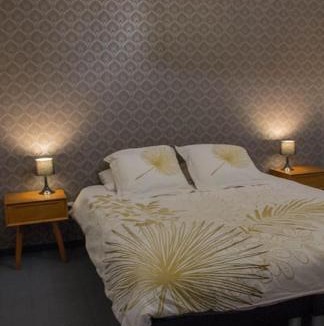 Amberieu-en-Bugey Apartment | Gîte - Quartier ancien