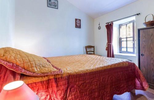 Corcoue-sur-Logne House | Gîte rénové à Corcoué-sur-Logne avec étang privé et équipements bébé - FR-1-306-1066