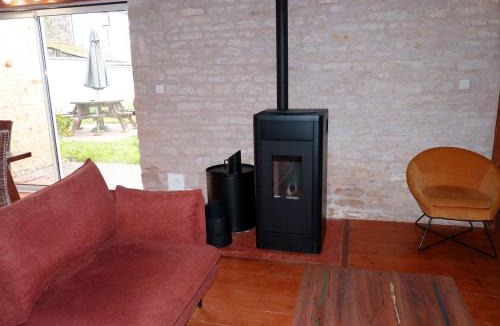 Damvix House | Gîte rénové 3 chambres à Damvix avec Wifi - FR-1-426-600