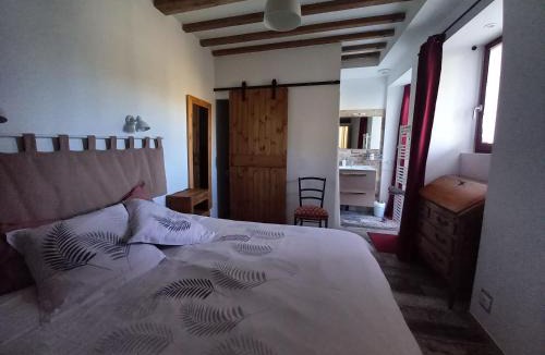 Challans-Gois Communaute House | Gîte rénové avec piscine chauffée et jardin clos, à proximité des plages et de la campagne bio. - FR-1-426-531
